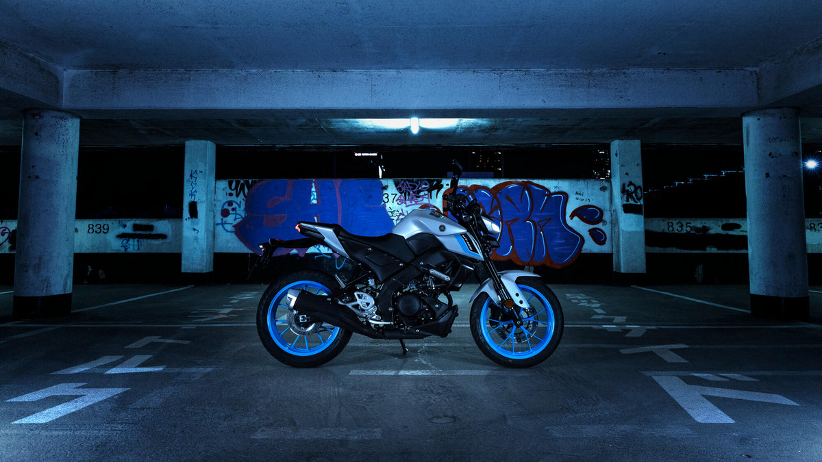 2025-Yamaha-MT125A-EU-Ice_Storm-Static-003-03