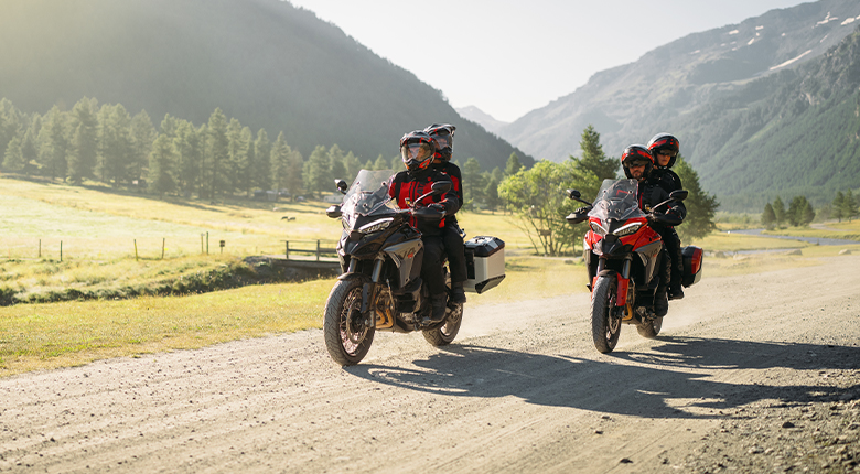 Ducati-MY25-Multistrada-V4-overview-mosaic-gallery-780x430-08