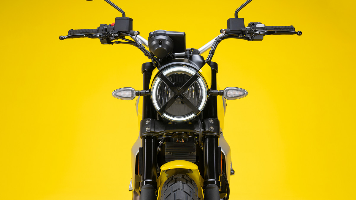 Ducati-Scrambler-Next-Gen-MY23-Icon-overview-gallery-statica-1920x1080-01