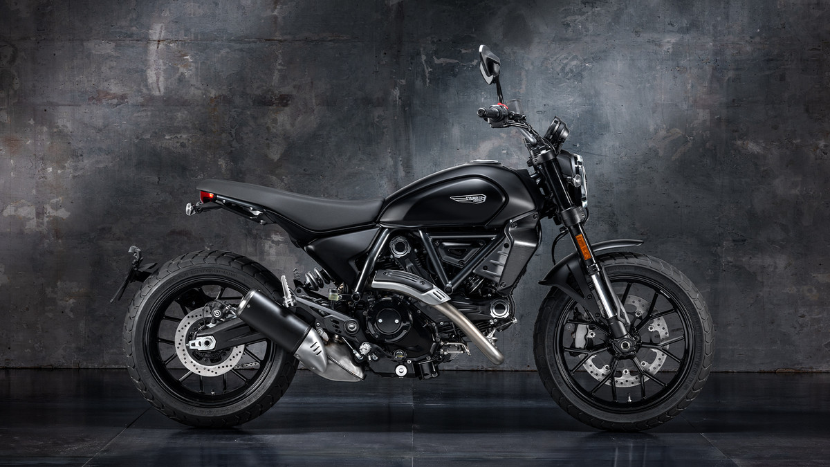 Scrambler-Ducati-Icon-Dark-MY25-gallery-1920x1080-05